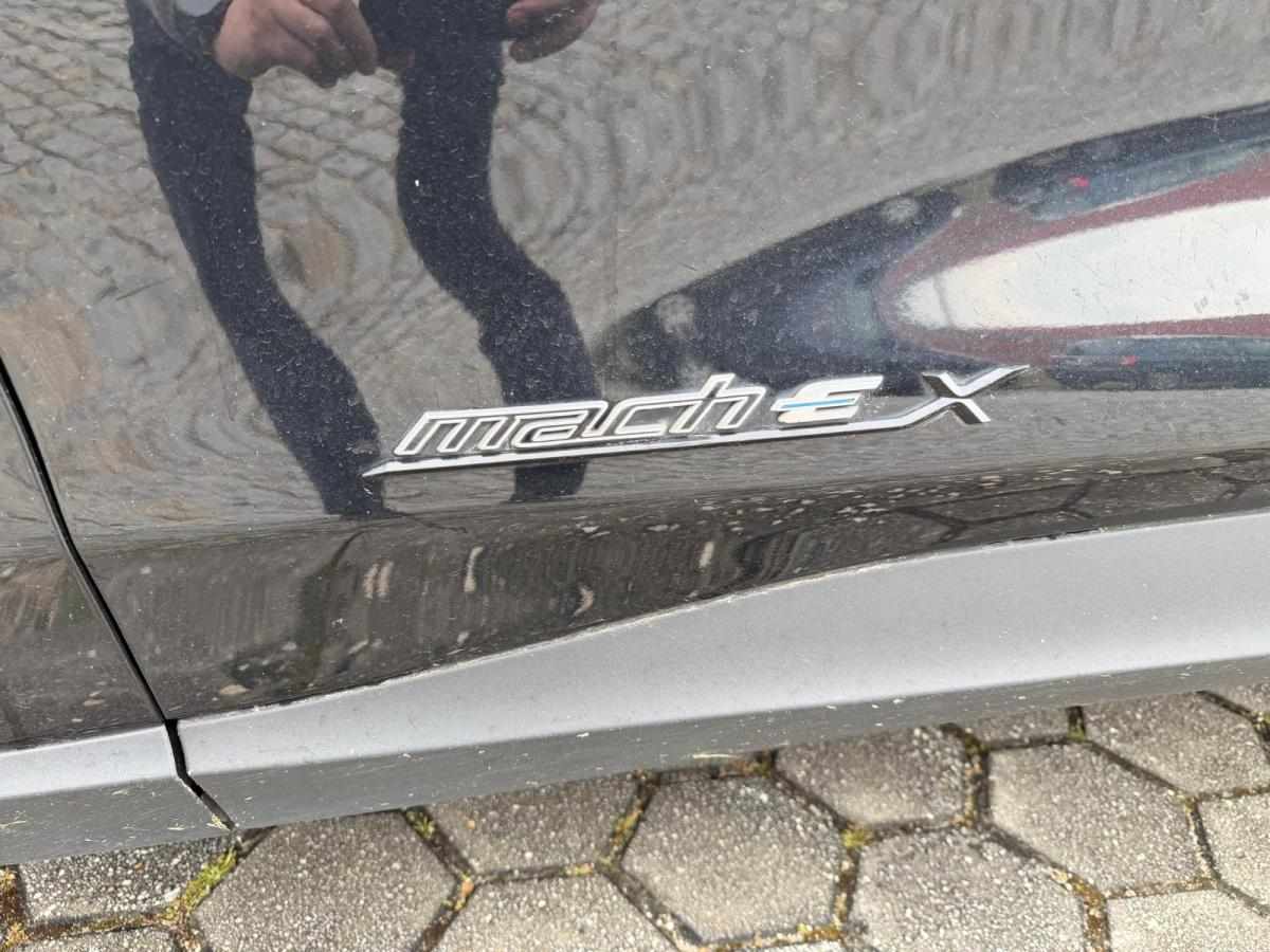 ford-mustang-mach-e-long-range-2022-eletrico