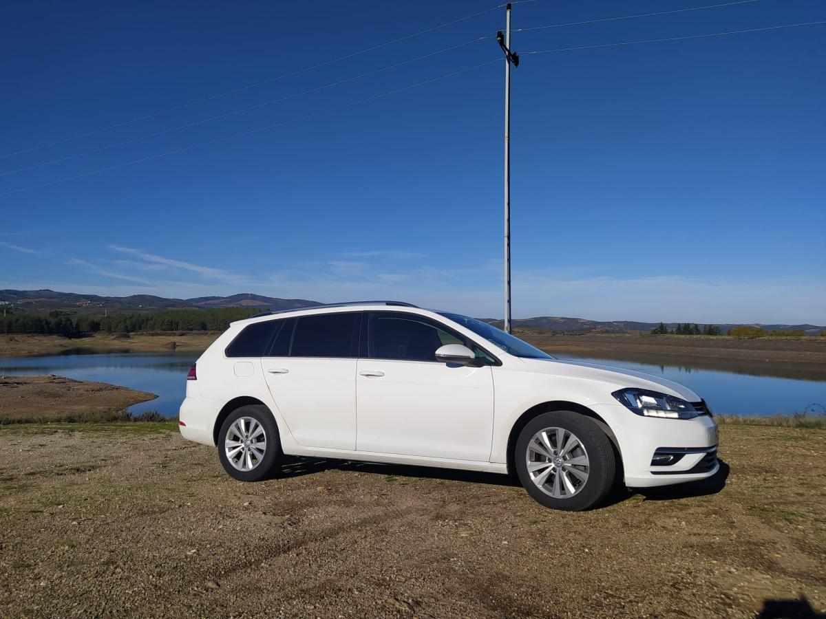 volkswagen-golf-variant-1-6-tdi-2017-diesel-1598cc