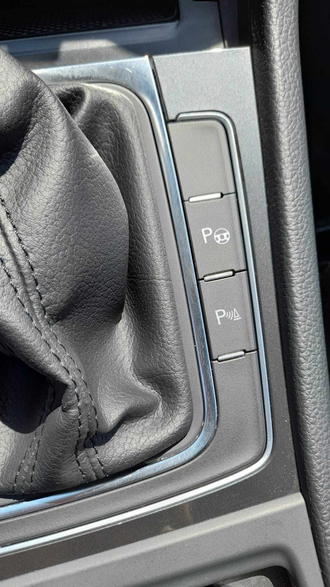volkswagen-golf-variant-1-6-tdi-2017-diesel-1598cc