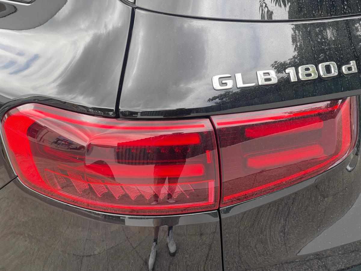 mercedes-benz-glb-180-d-2024-diesel-1950cc