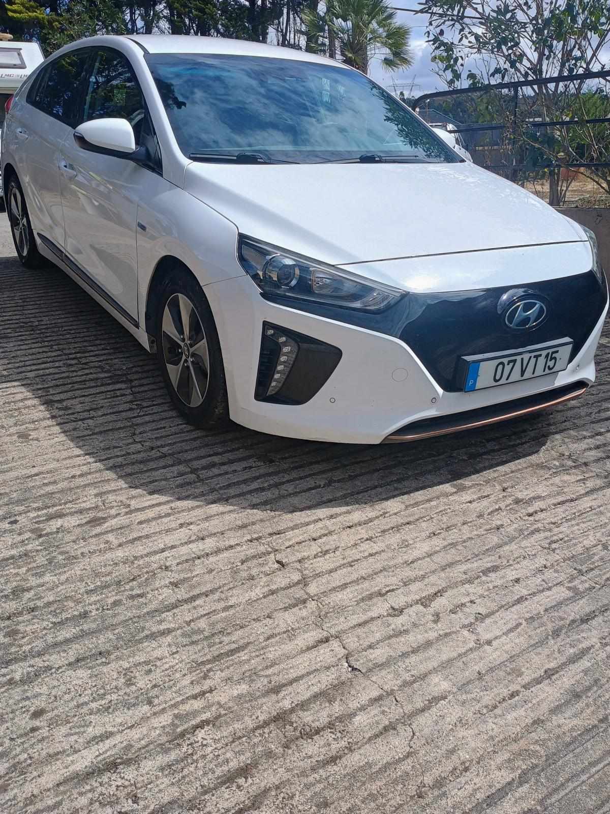hyundai-ioniq-28-kwh-2018-eletrico