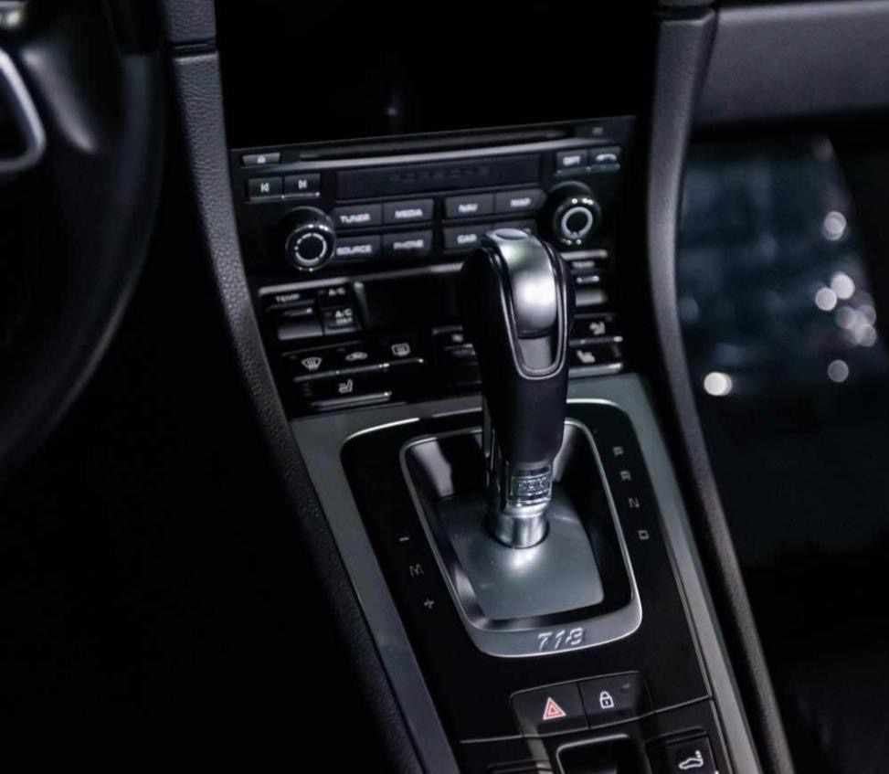 porsche-718-2-00-2022-gasolina-1988cc