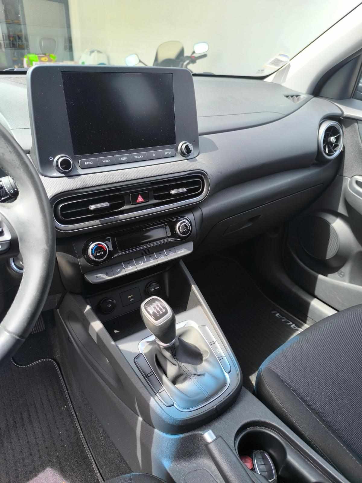 hyundai-kauai-1-0-120cv-2022-gasolina-998cc