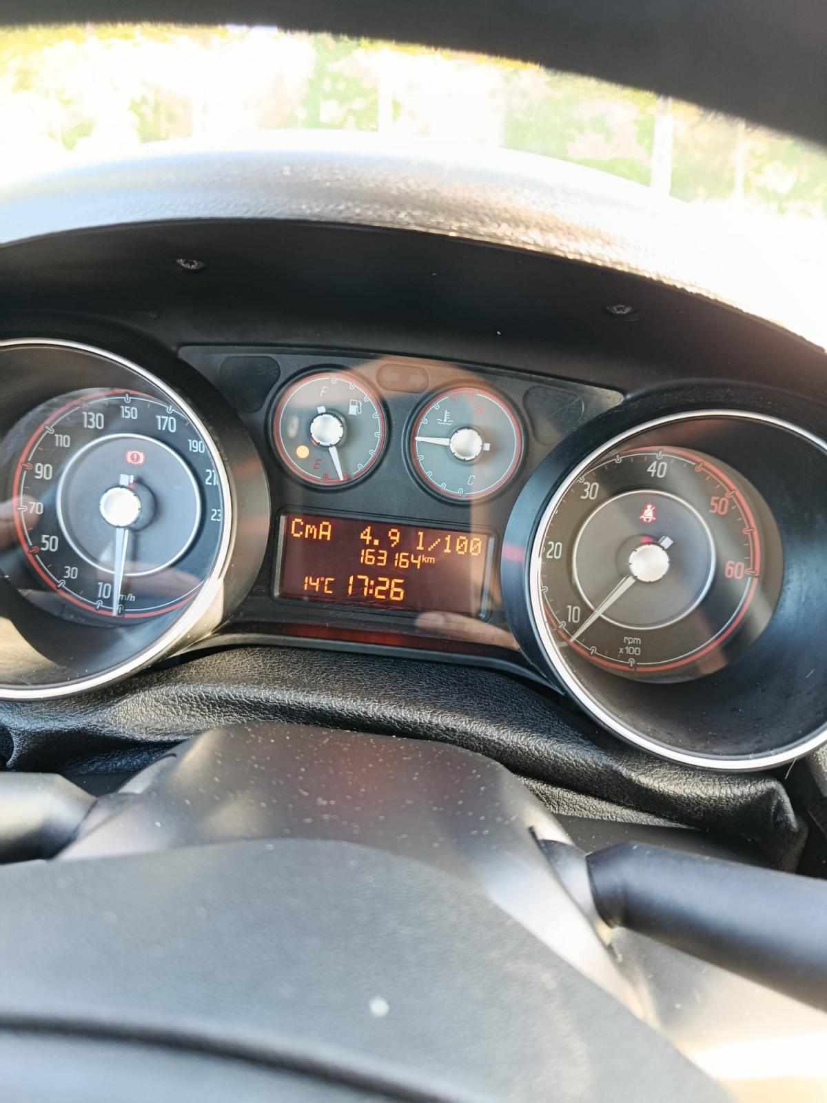 fiat-punto-1-2-95cv-2017-diesel-1248cc