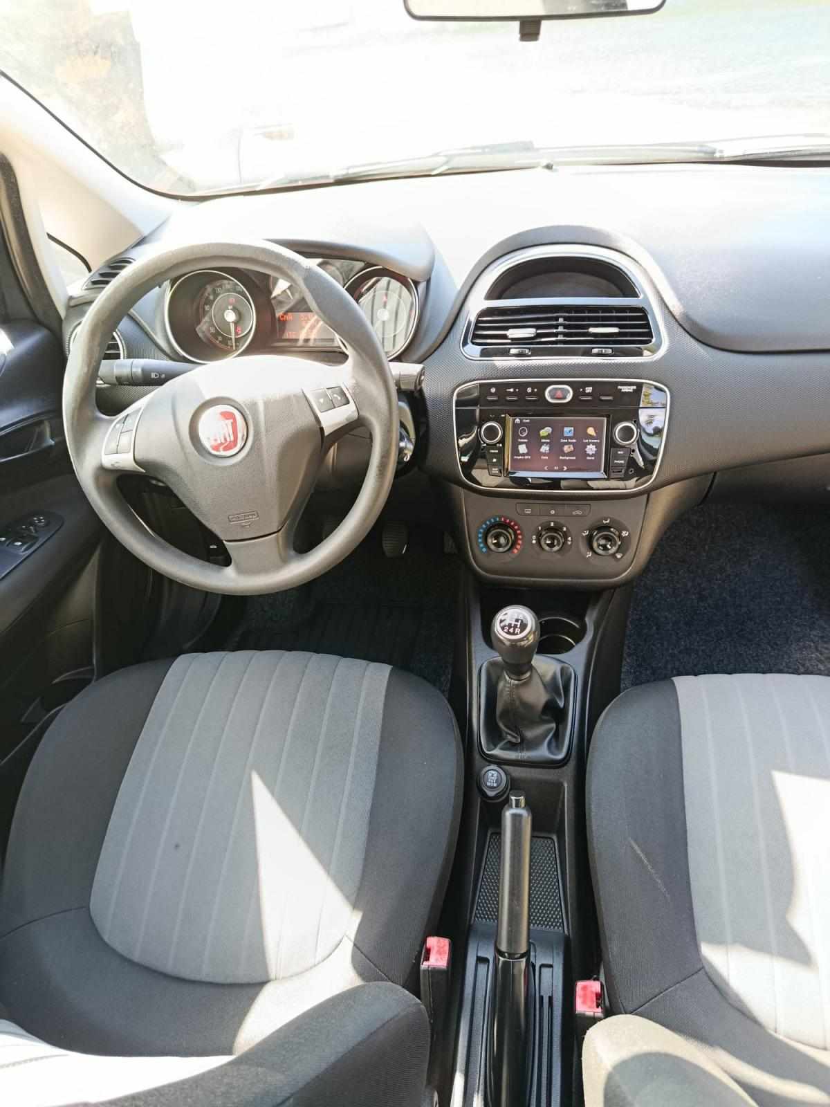 fiat-punto-1-2-95cv-2017-diesel-1248cc