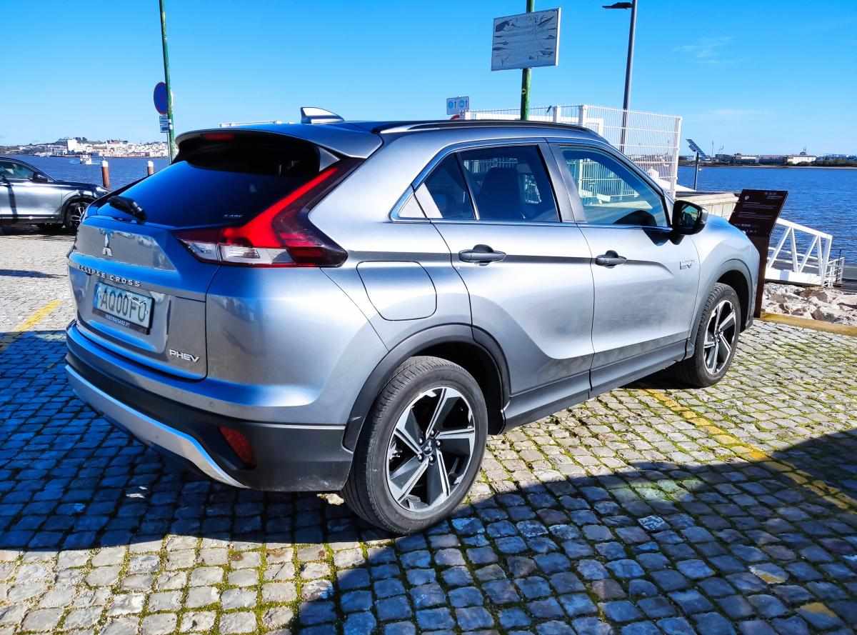 mitsubishi-eclipse-cross-2-4-mivec-s-awc-phev-2022-gasolina-2360cc