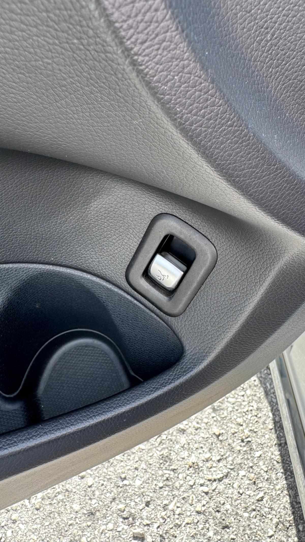 mercedes-benz-classe-c-c-200-2015-gasolina-1991cc