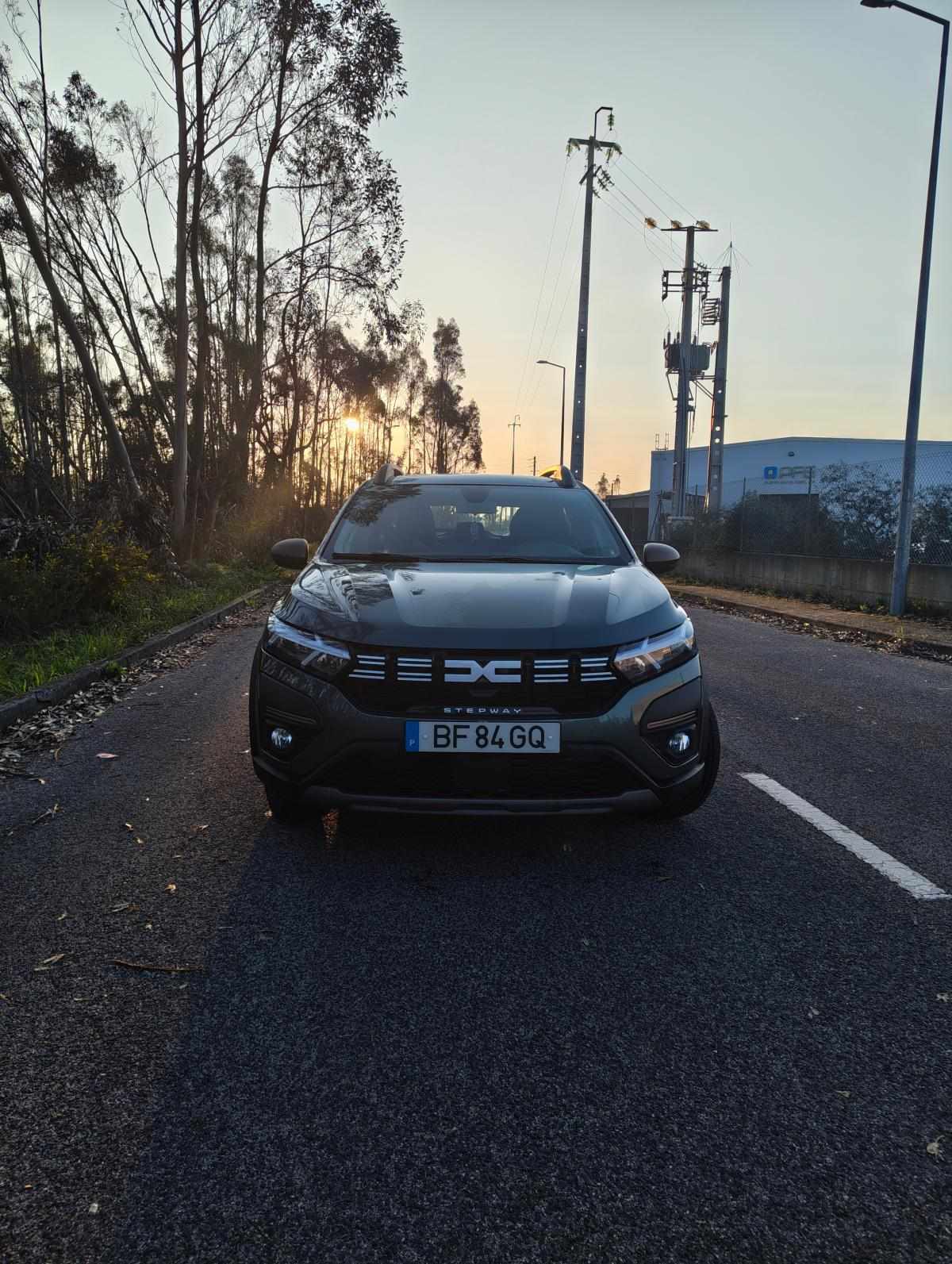 dacia-sandero-1-0-tce-2023-gasolina-999cc