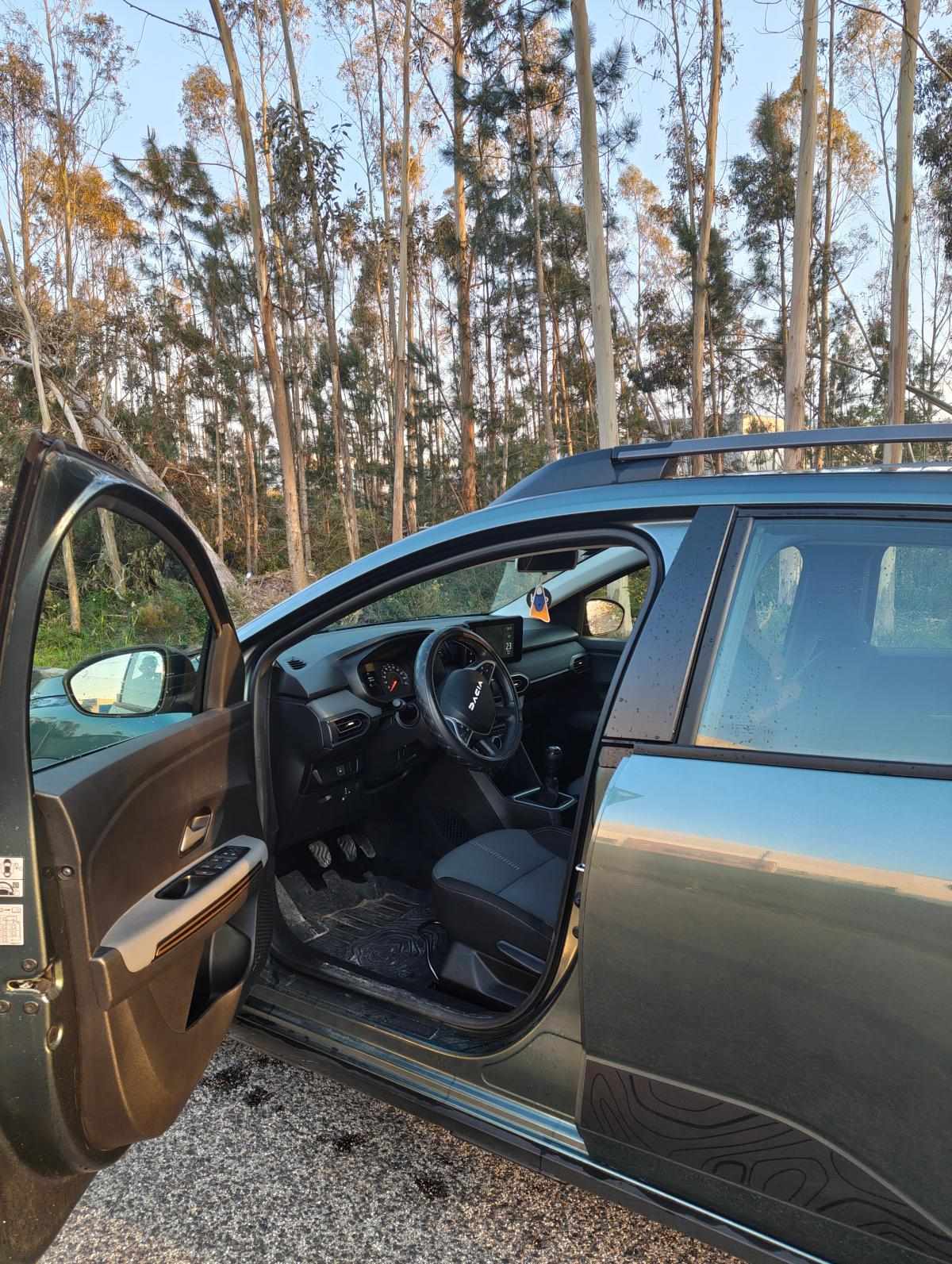 dacia-sandero-1-0-tce-2023-gasolina-999cc