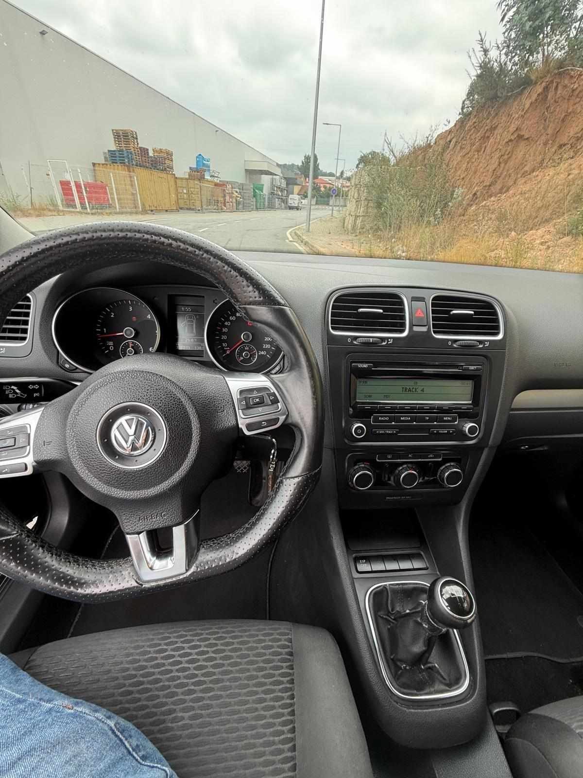 volkswagen-golf-2-0-tdi-2009-diesel-1968cc