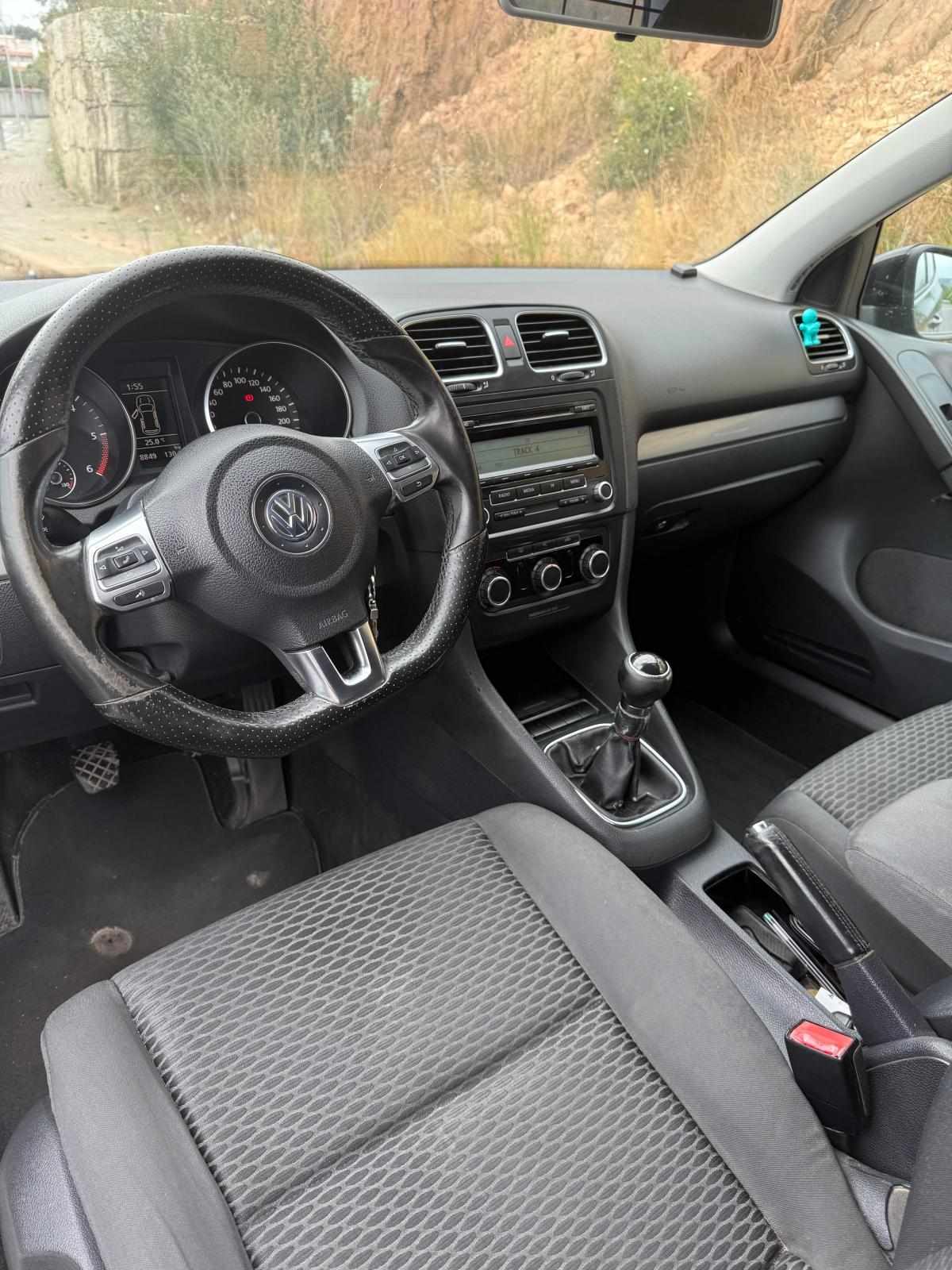 volkswagen-golf-2-0-tdi-2009-diesel-1968cc