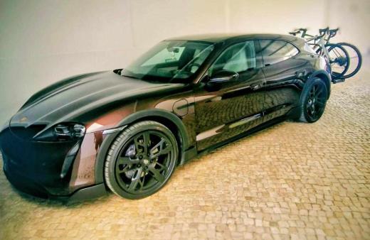 porsche-taycan-4-2021-eletrico