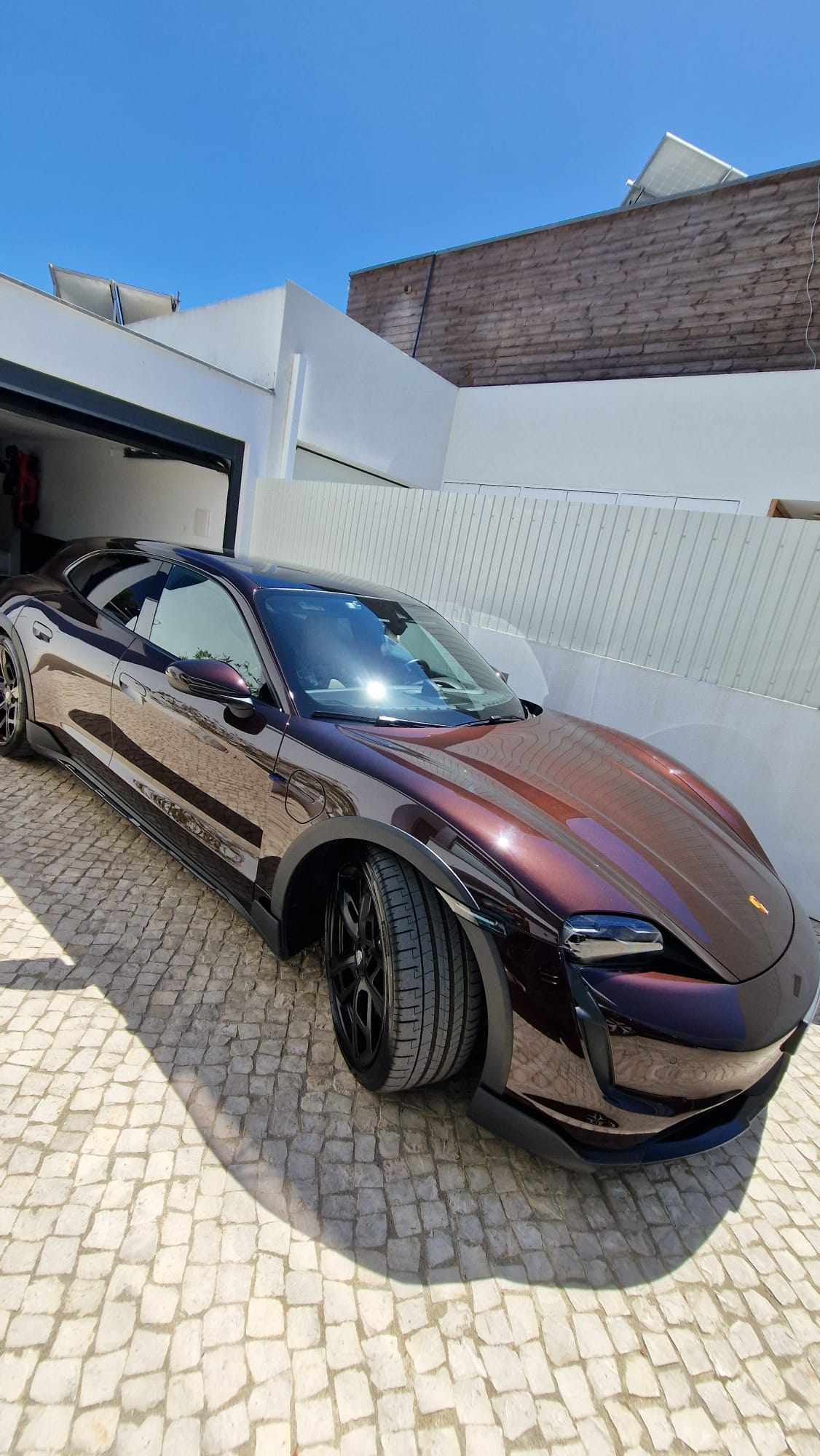 porsche-taycan-4-2021-eletrico