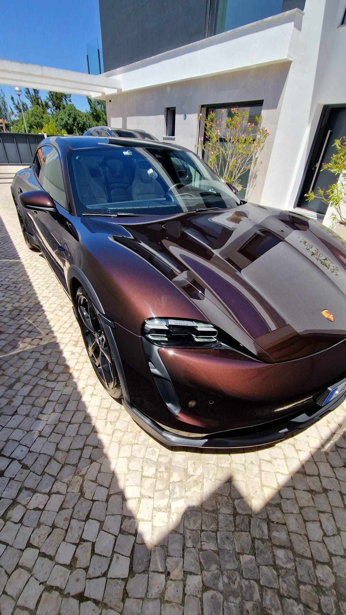 porsche-taycan-4-2021-eletrico