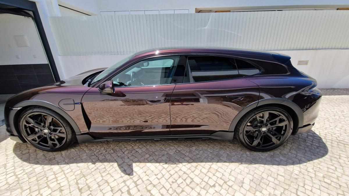 porsche-taycan-4-2021-eletrico