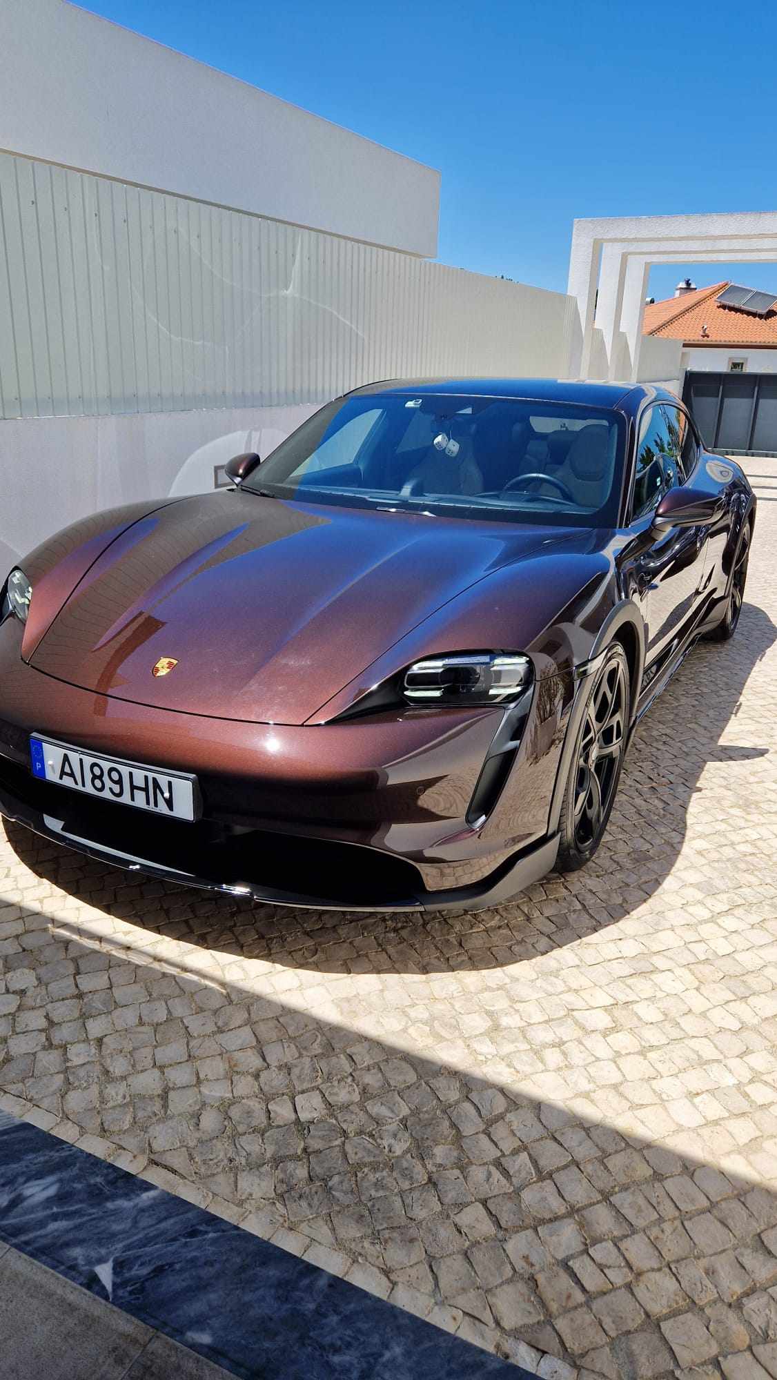 porsche-taycan-4-2021-eletrico