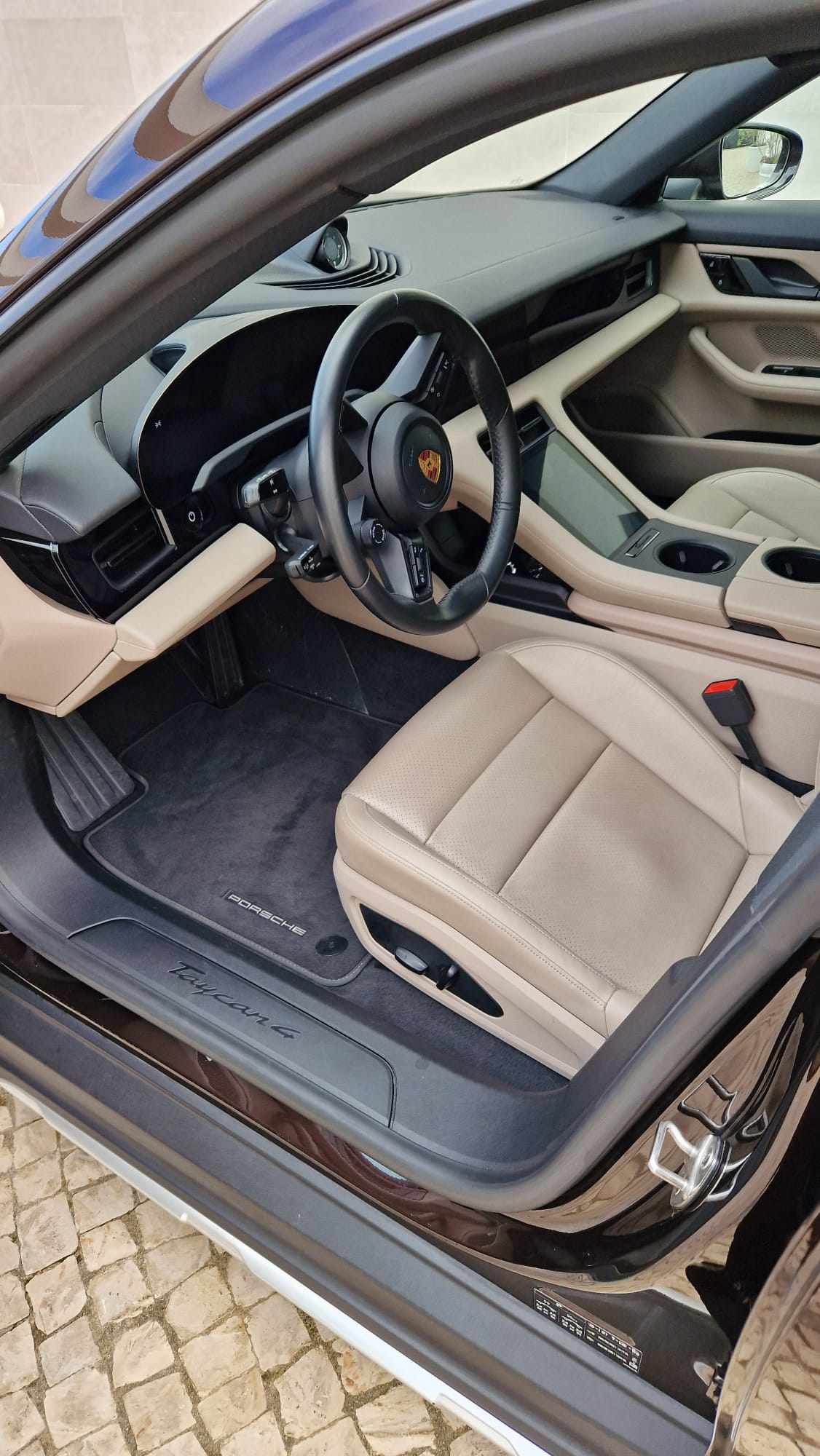 porsche-taycan-4-2021-eletrico