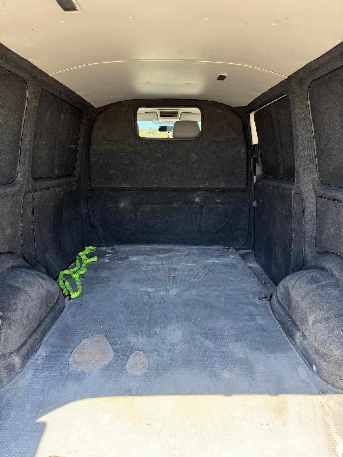 volkswagen-transporter-1-9-tdi-2006-diesel-1896cc