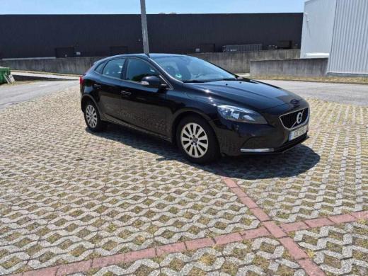 volvo-v40-d2-2016-diesel-1969cc