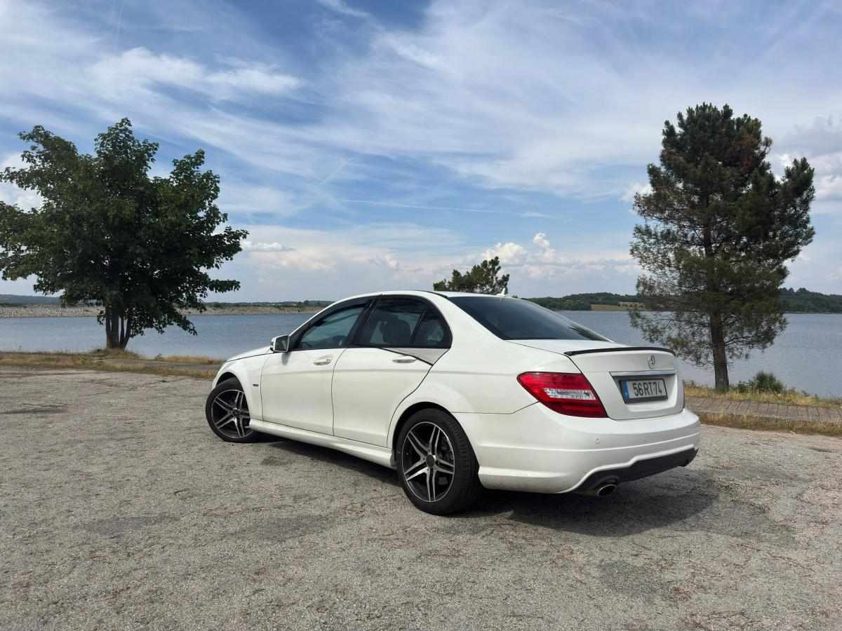 mercedes-benz-classe-c-c-250-cdi-blueefficiency-2011-diesel-2143cc