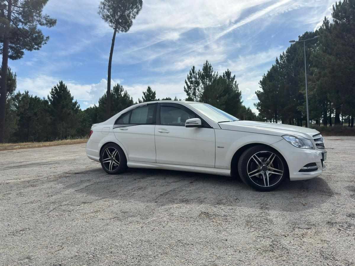 mercedes-benz-classe-c-c-250-cdi-blueefficiency-2011-diesel-2143cc