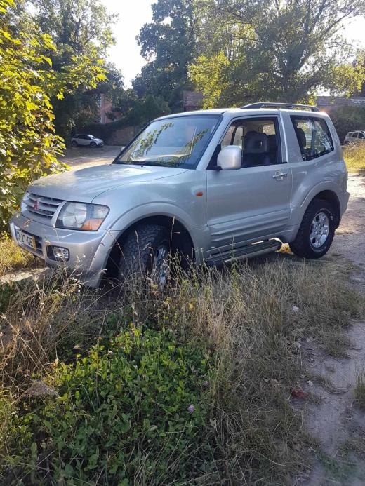 mitsubishi-pajero-3-2-di-d-4wd-2000-diesel-3200cc