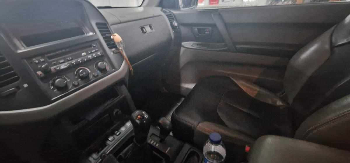mitsubishi-pajero-3-2-di-d-4wd-2000-diesel-3200cc