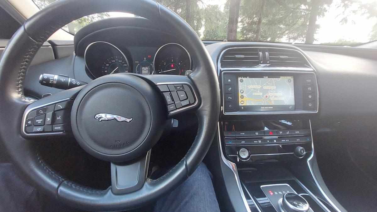 jaguar-xe-20d-2017-diesel-1999cc