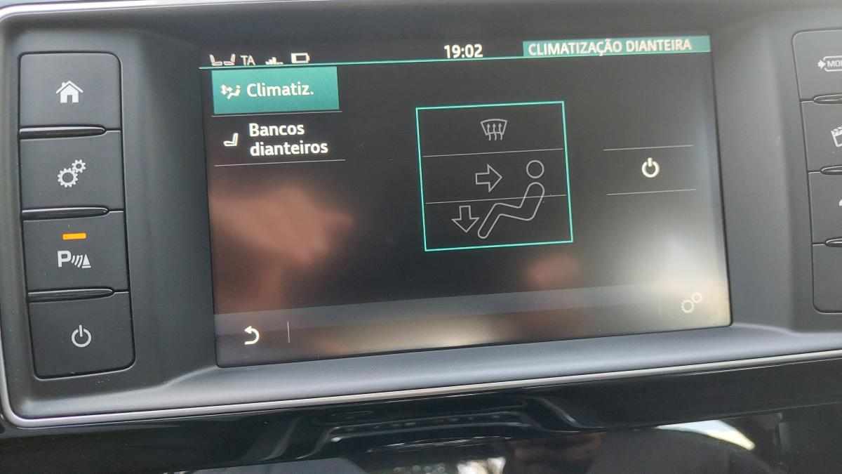 jaguar-xe-20d-2017-diesel-1999cc