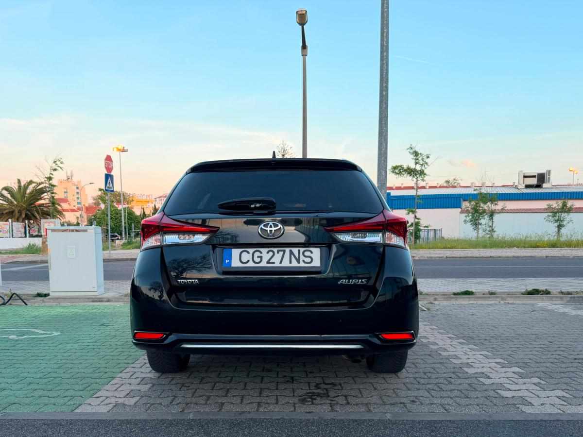 toyota-auris-1-2-turbo-2015-gasolina-1197cc