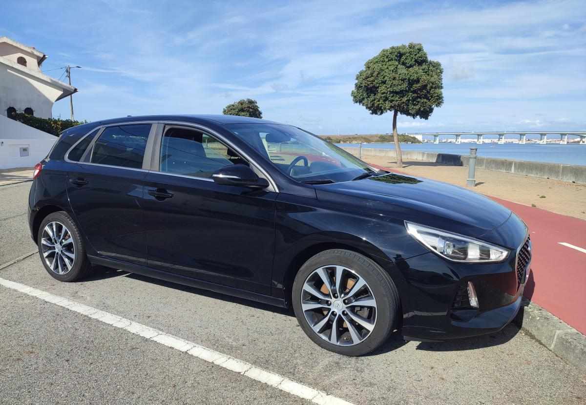 hyundai-i30-1-6-crdi-2017-diesel-1582cc