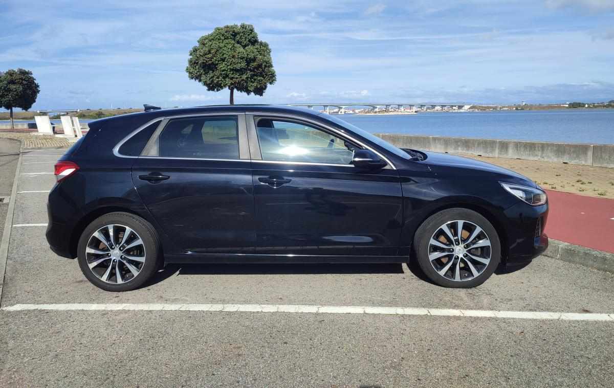 hyundai-i30-1-6-crdi-2017-diesel-1582cc