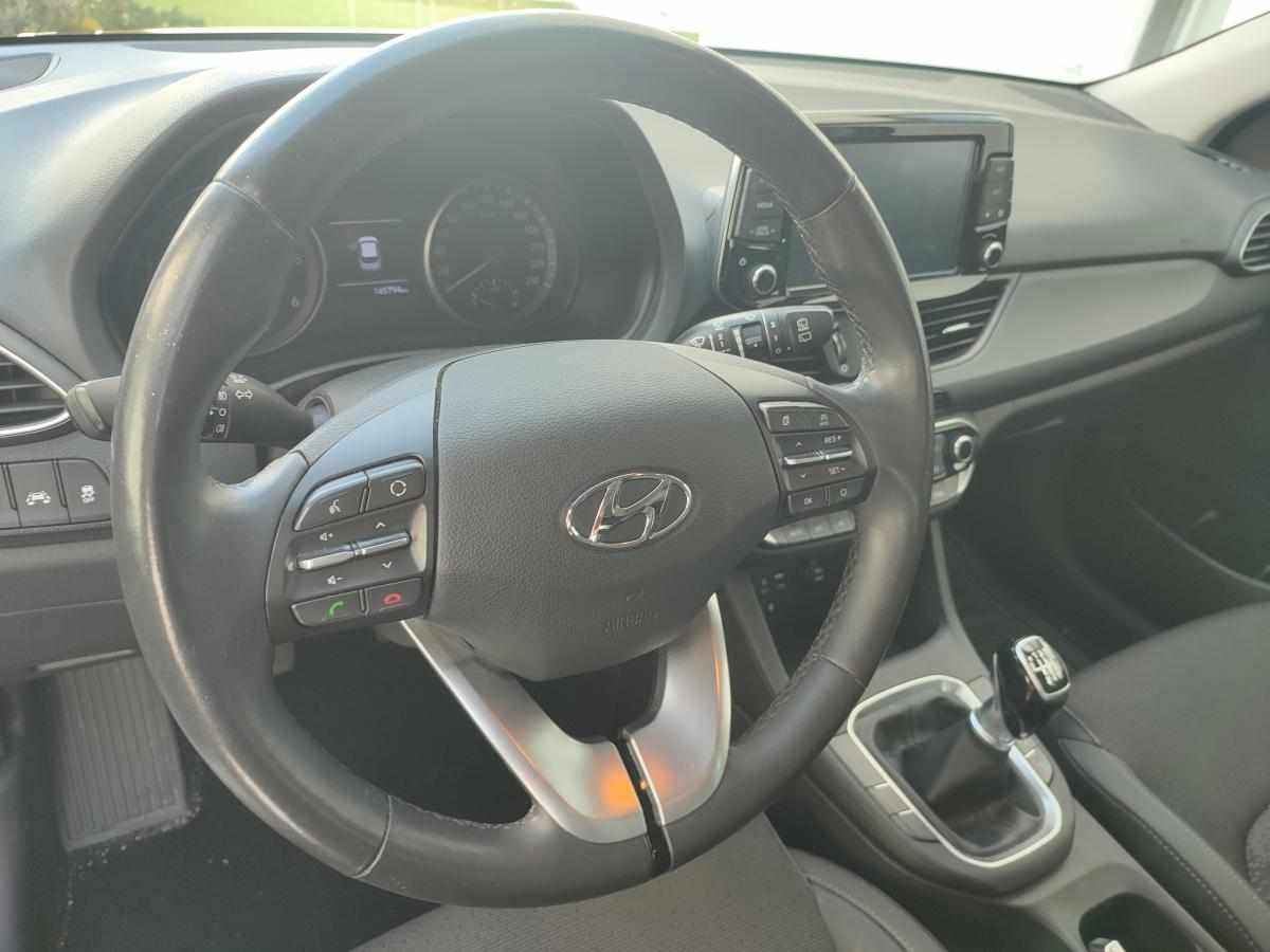 hyundai-i30-1-6-crdi-2017-diesel-1582cc