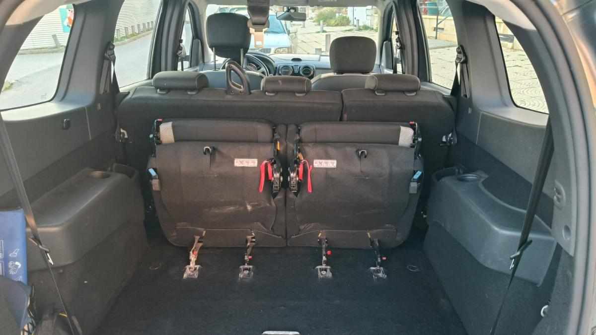 dacia-lodgy-1-5-116cv-2021-diesel-1461cc