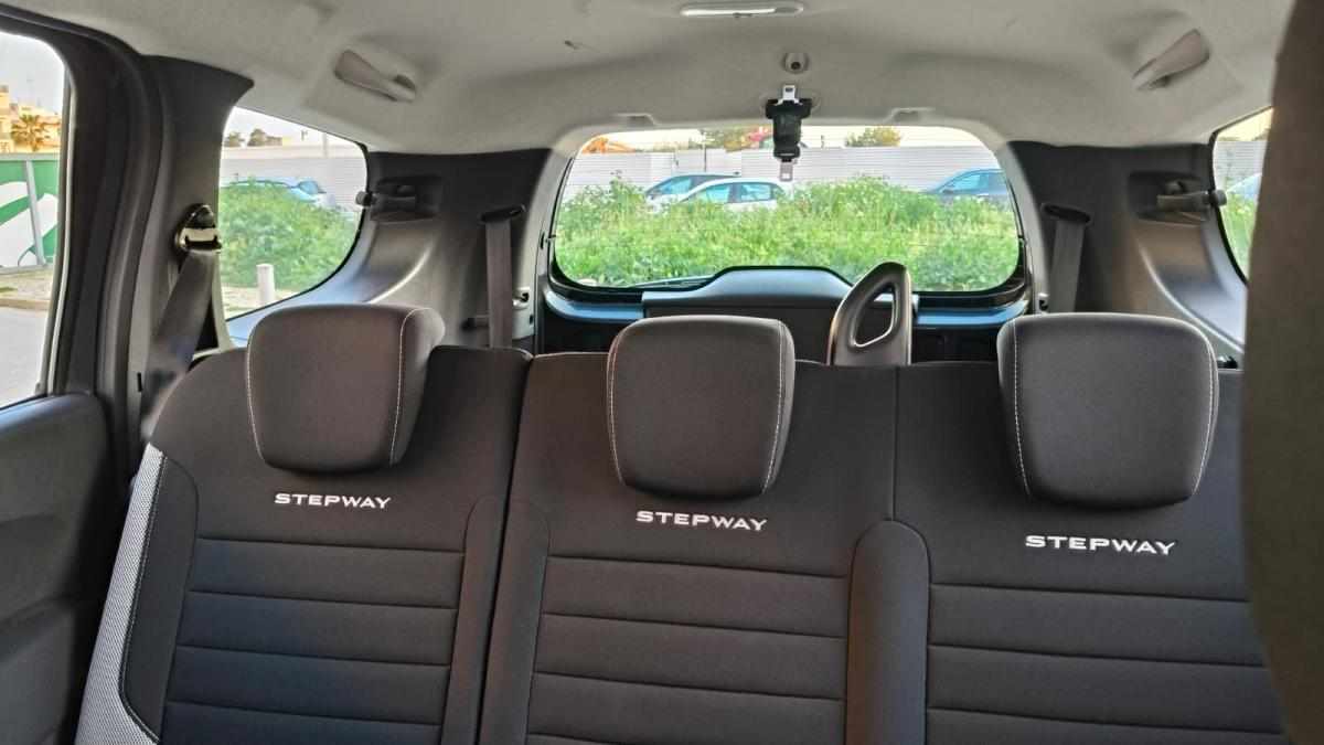 dacia-lodgy-1-5-116cv-2021-diesel-1461cc