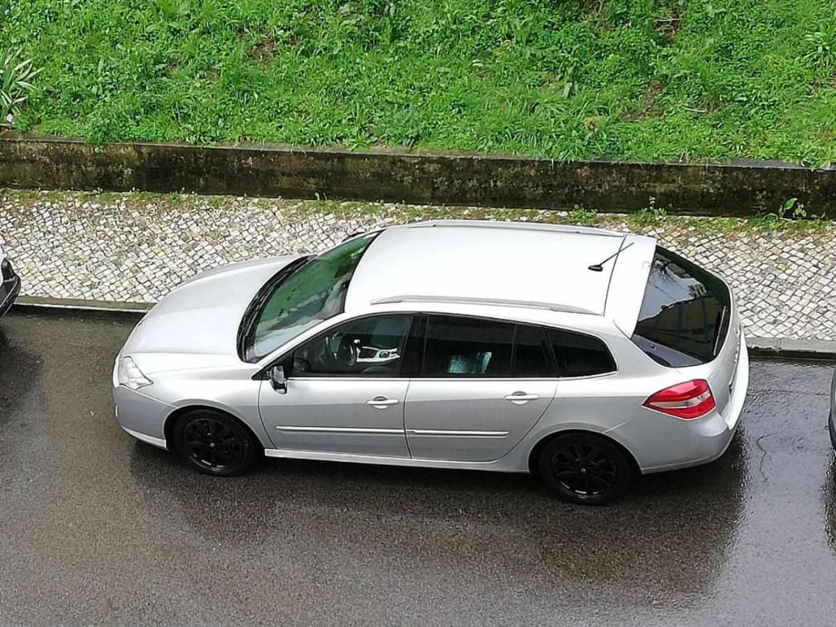 renault-laguna-2-0-dci-2008-diesel-1995cc