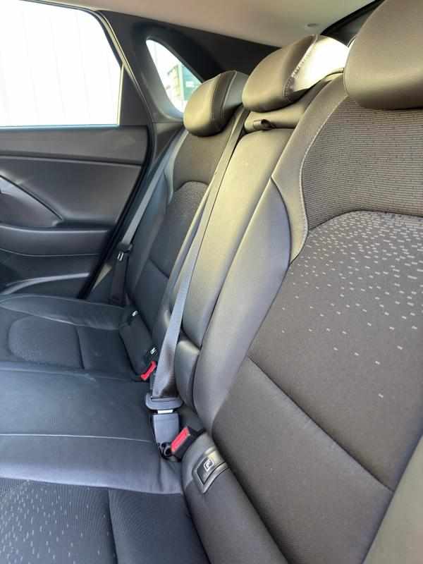 hyundai-i30-1-6-crdi-2018-diesel-1582cc