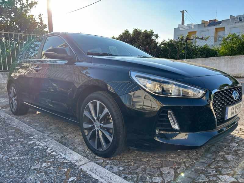 hyundai-i30-1-6-crdi-2018-diesel-1582cc