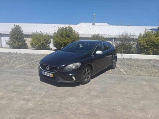 volvo-v40-d2-2014-diesel-1560cc