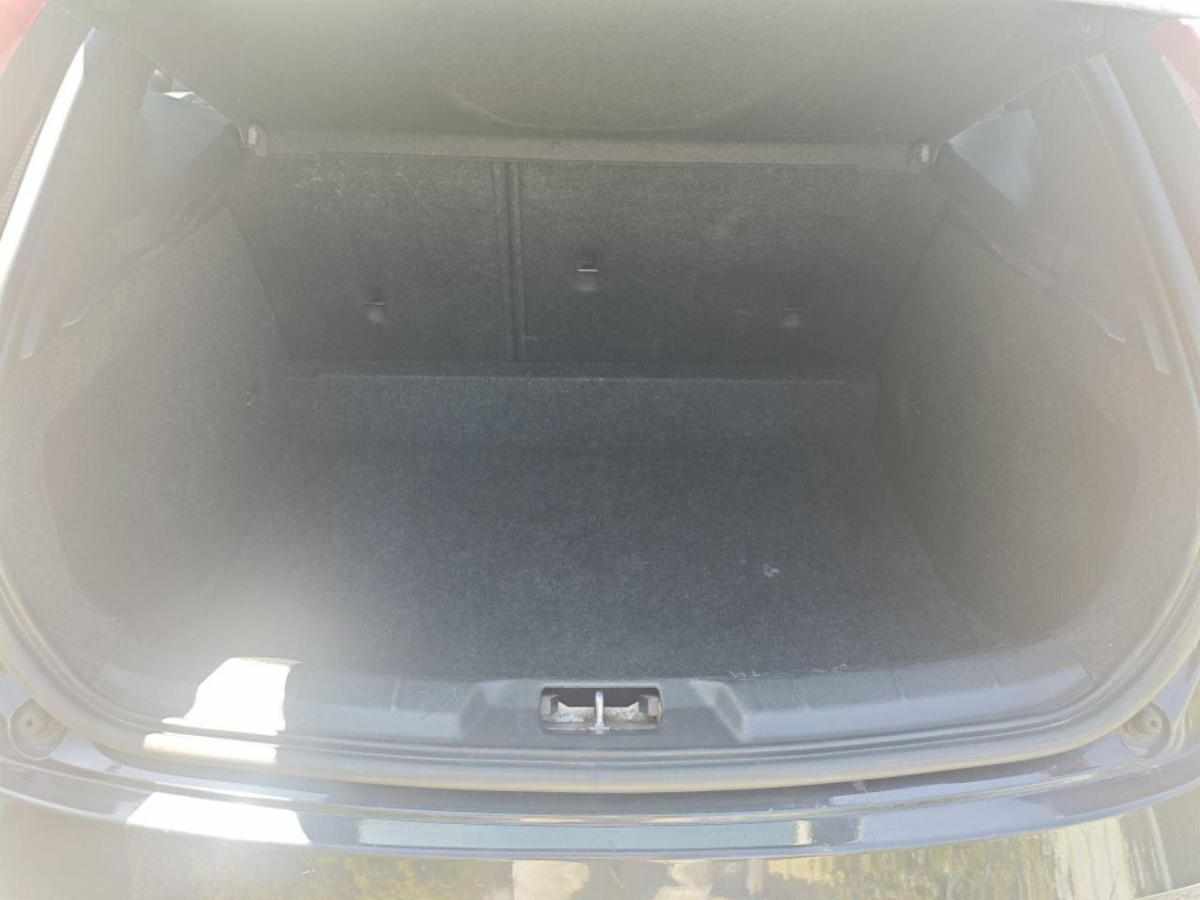 volvo-v40-d2-2014-diesel-1560cc