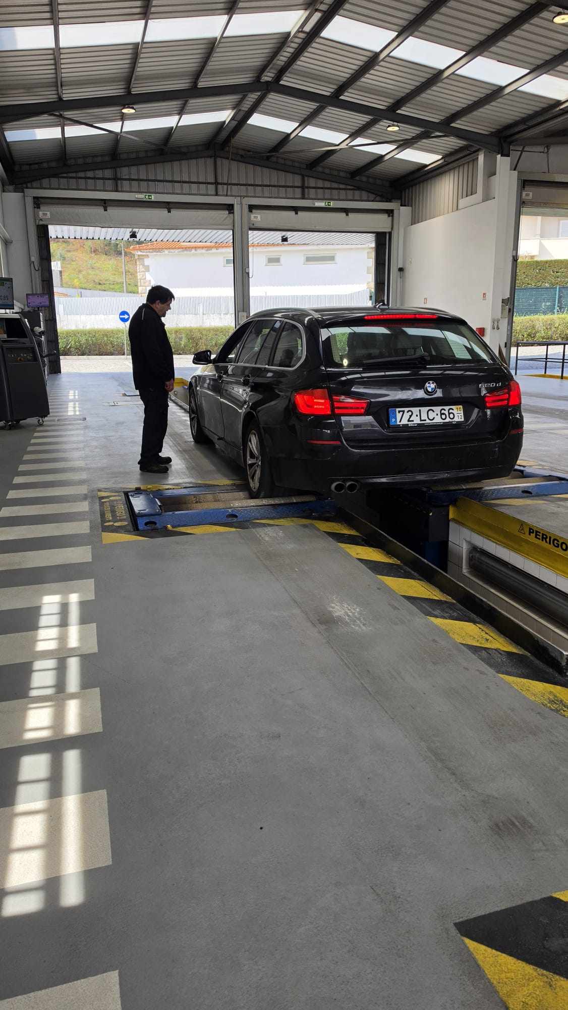 bmw-serie-5-520d-2010-diesel-1995cc