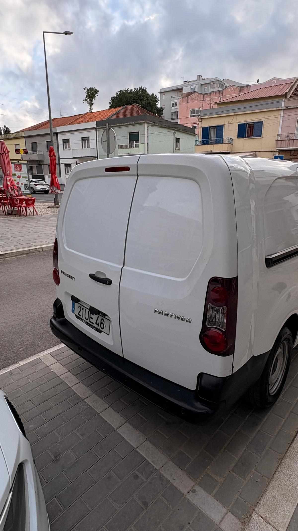peugeot-partner-1-6-99cv-2018-diesel-1560cc
