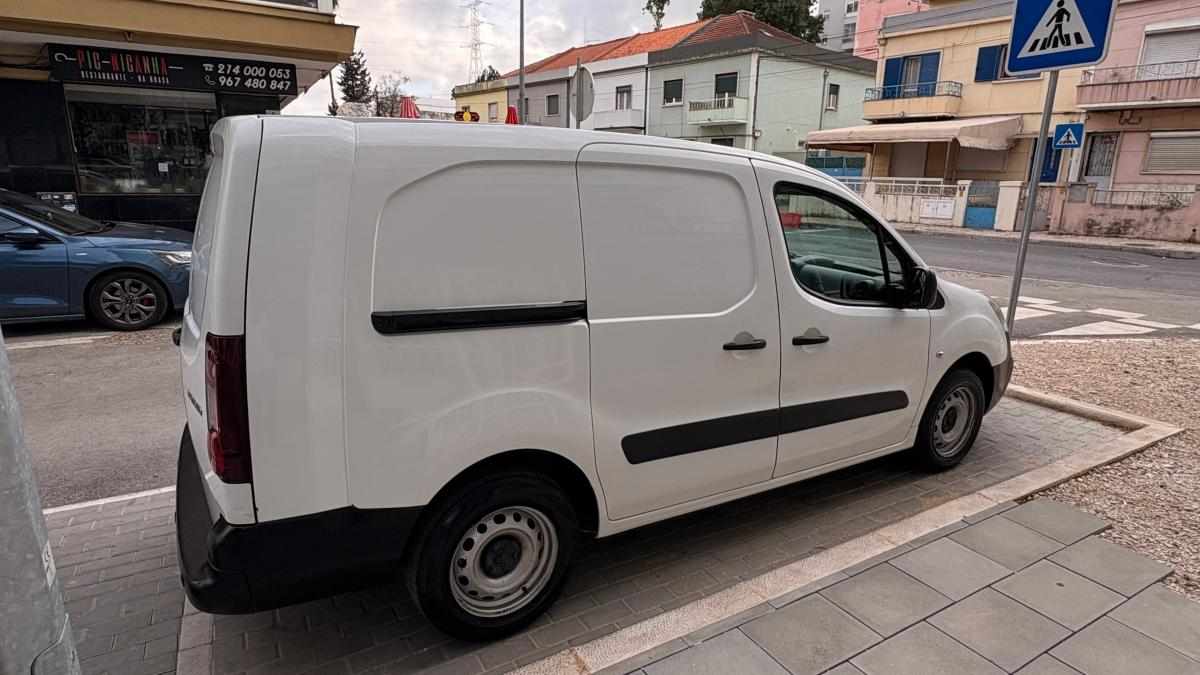 peugeot-partner-1-6-99cv-2018-diesel-1560cc