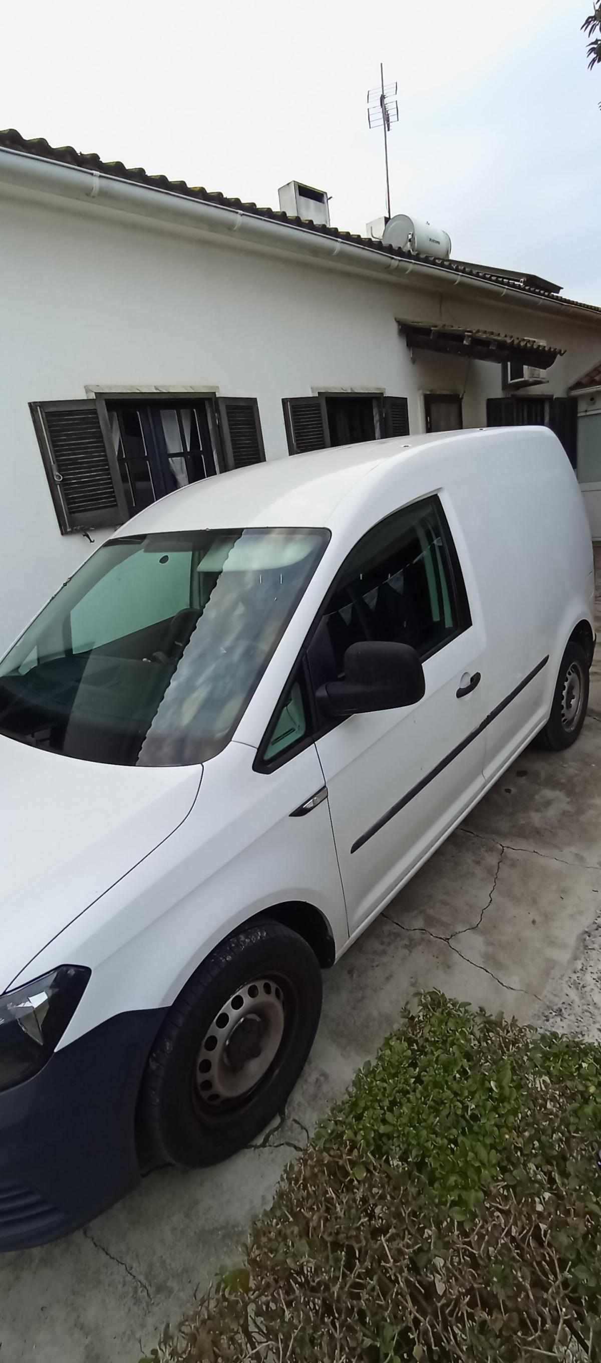 volkswagen-caddy-2-0-75cv-2017-diesel-1968cc
