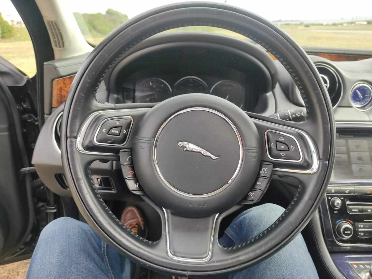 jaguar-xj-3-0-v6-lwb-2012-diesel-2993cc