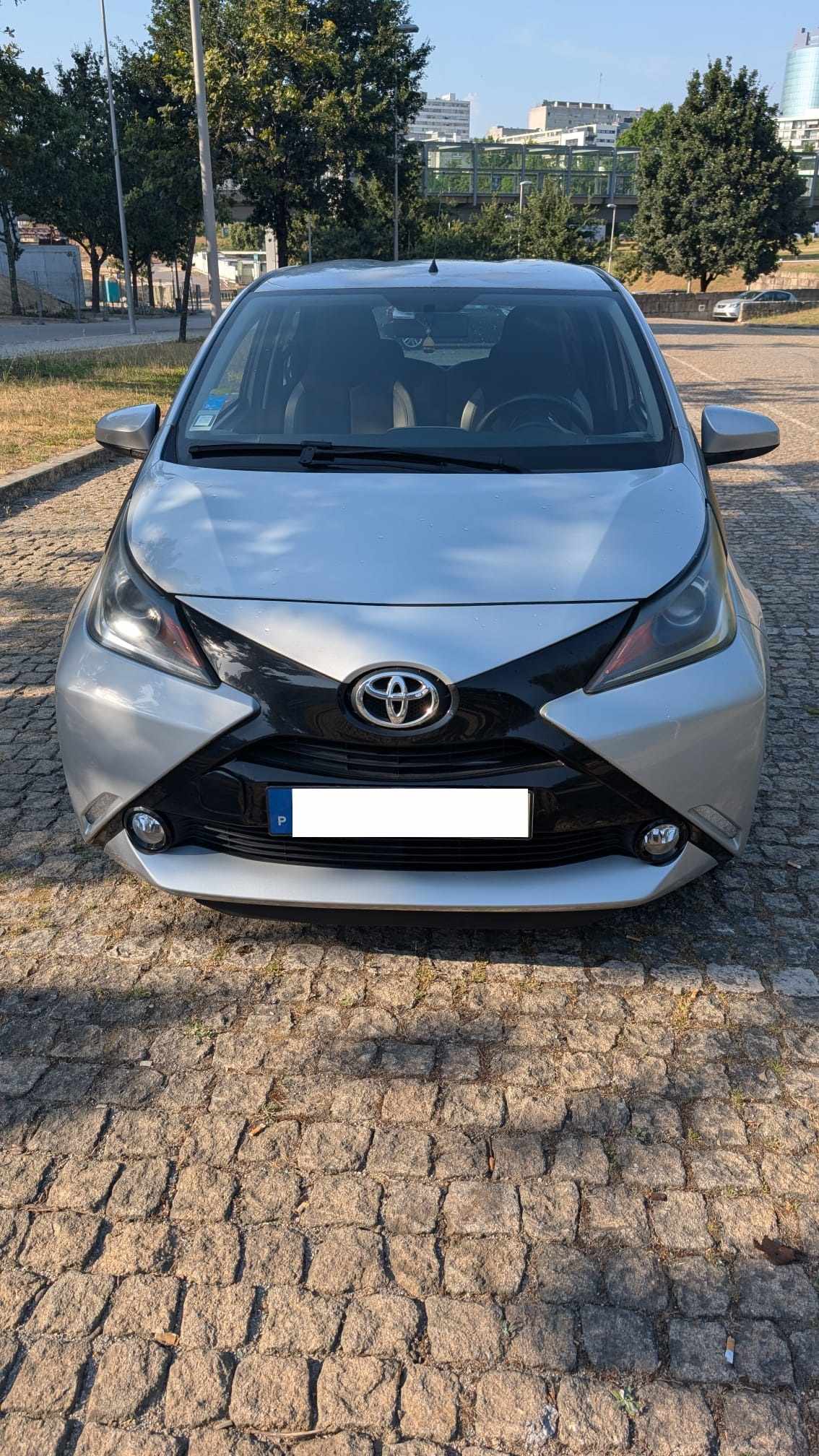 toyota-aygo-1-0-vvt-i-2014-gasolina-998cc