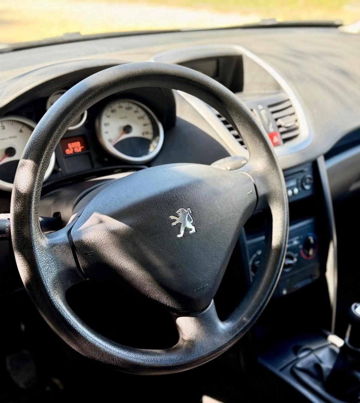 peugeot-207-1-4-hdi-2008-diesel-1398cc