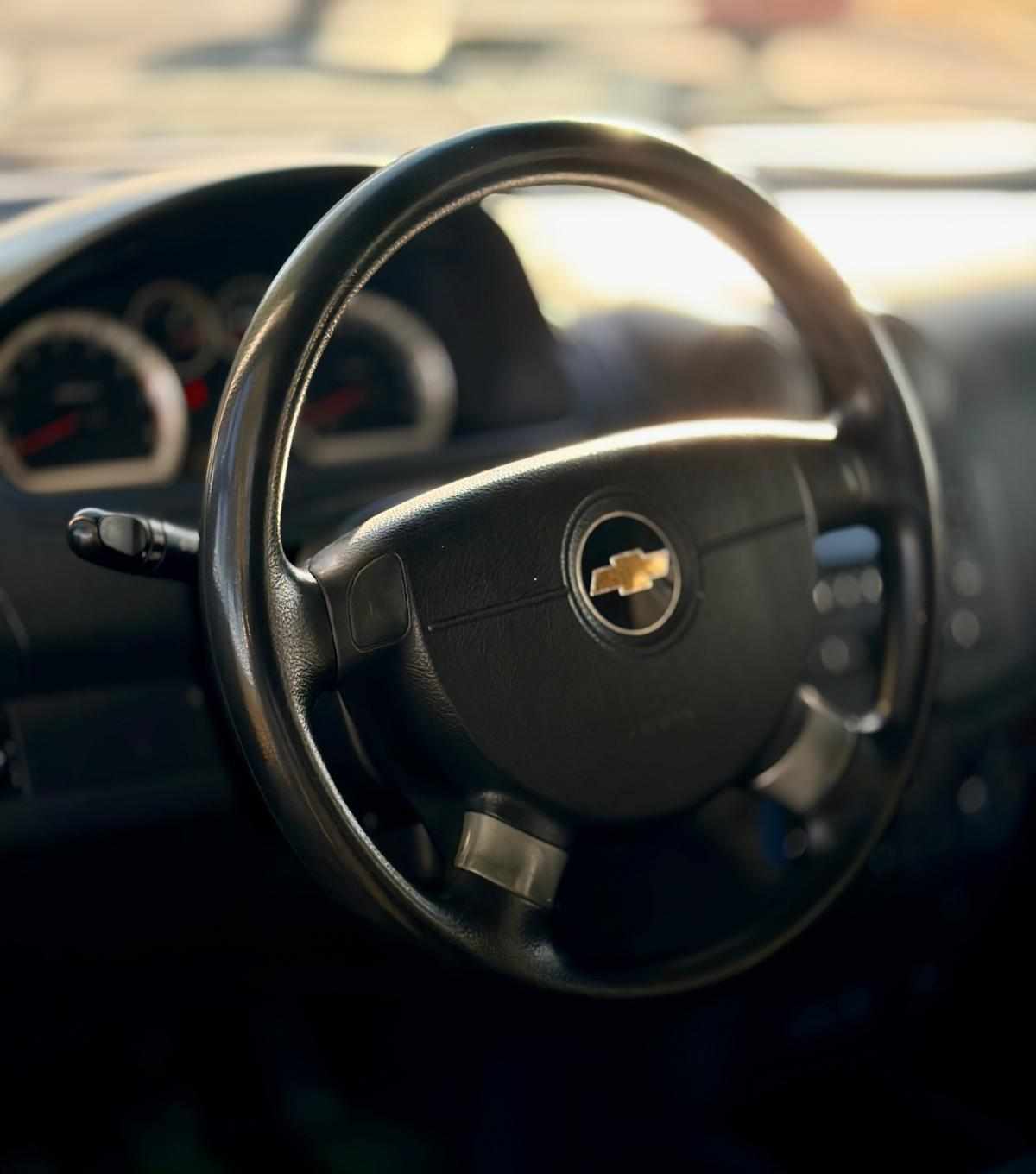 chevrolet-aveo-1-2-2010-gasolina-1206cc