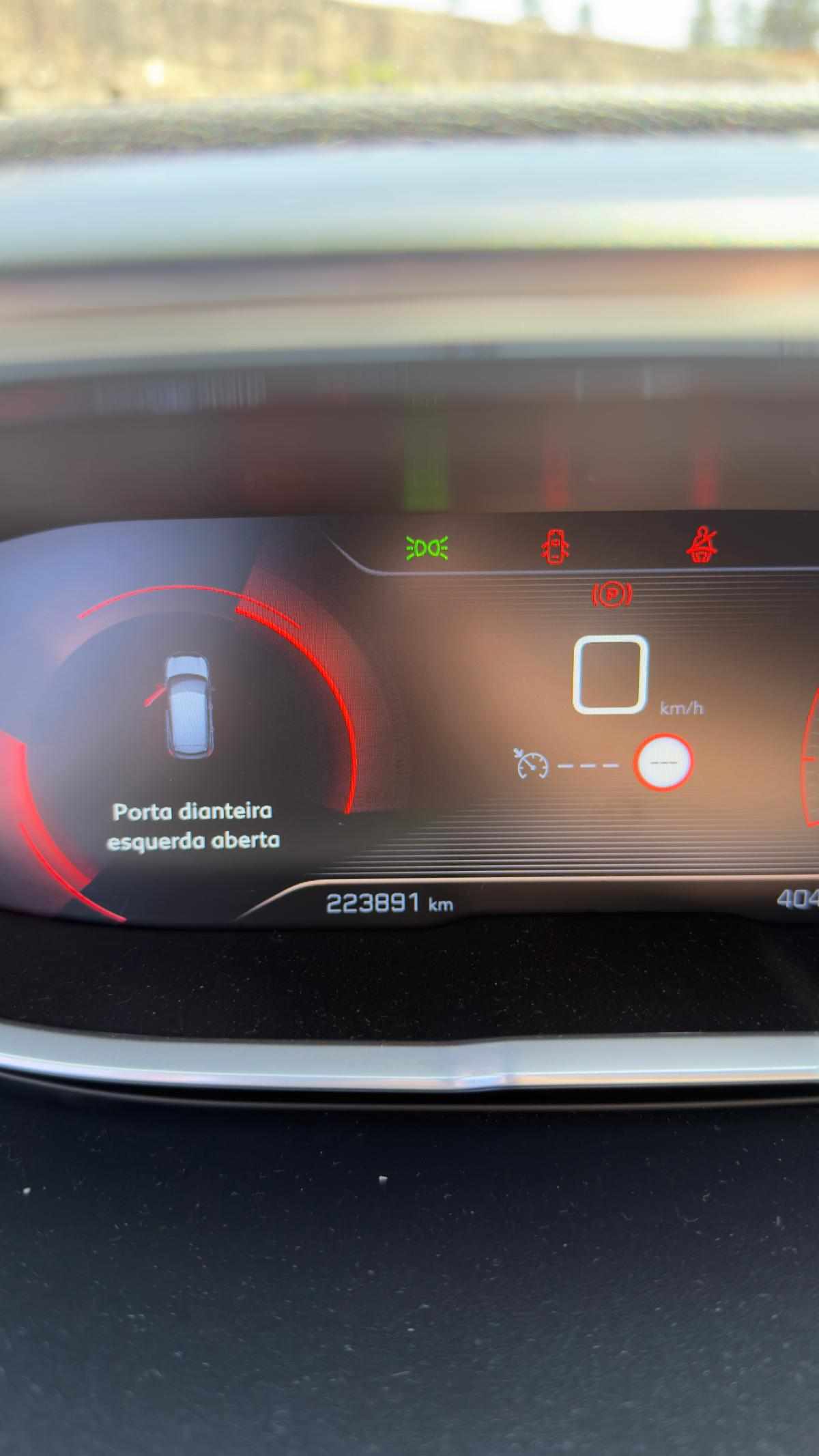 peugeot-3008-1-5-bluehdi-2018-diesel-1499cc