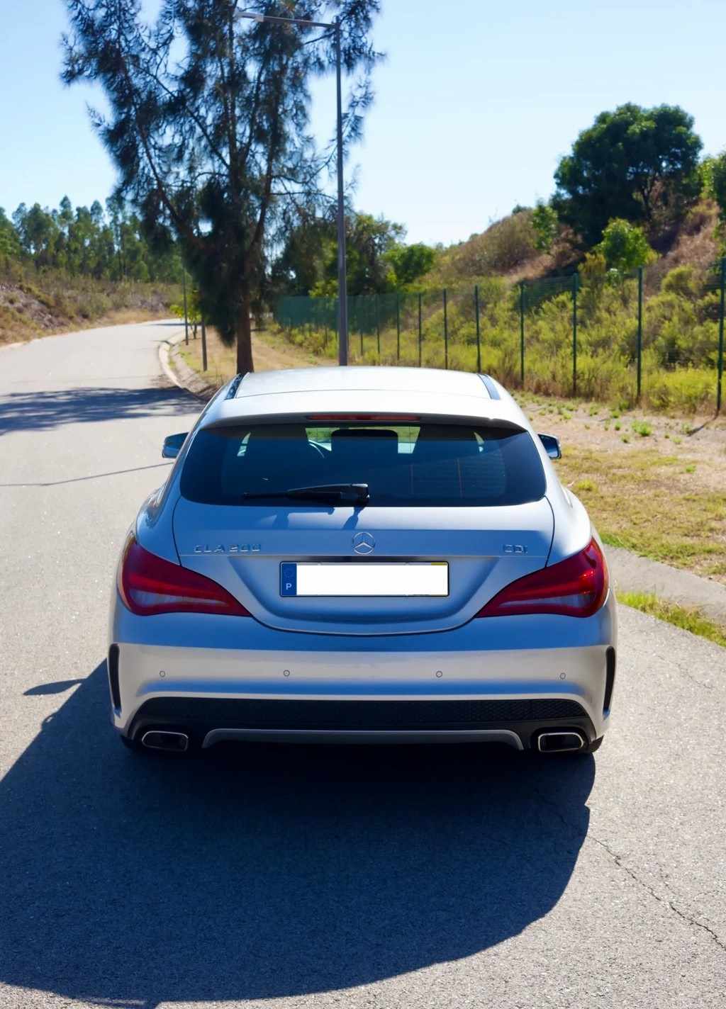 mercedes-benz-cla-200-cdi-4matic-shooting-brake-2015-diesel-2143cc